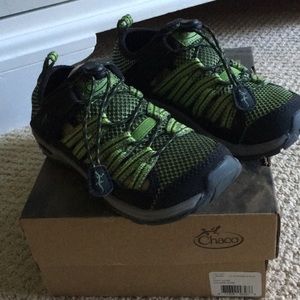 Chaco Outcross 2 Kids Dark Moss Size 11